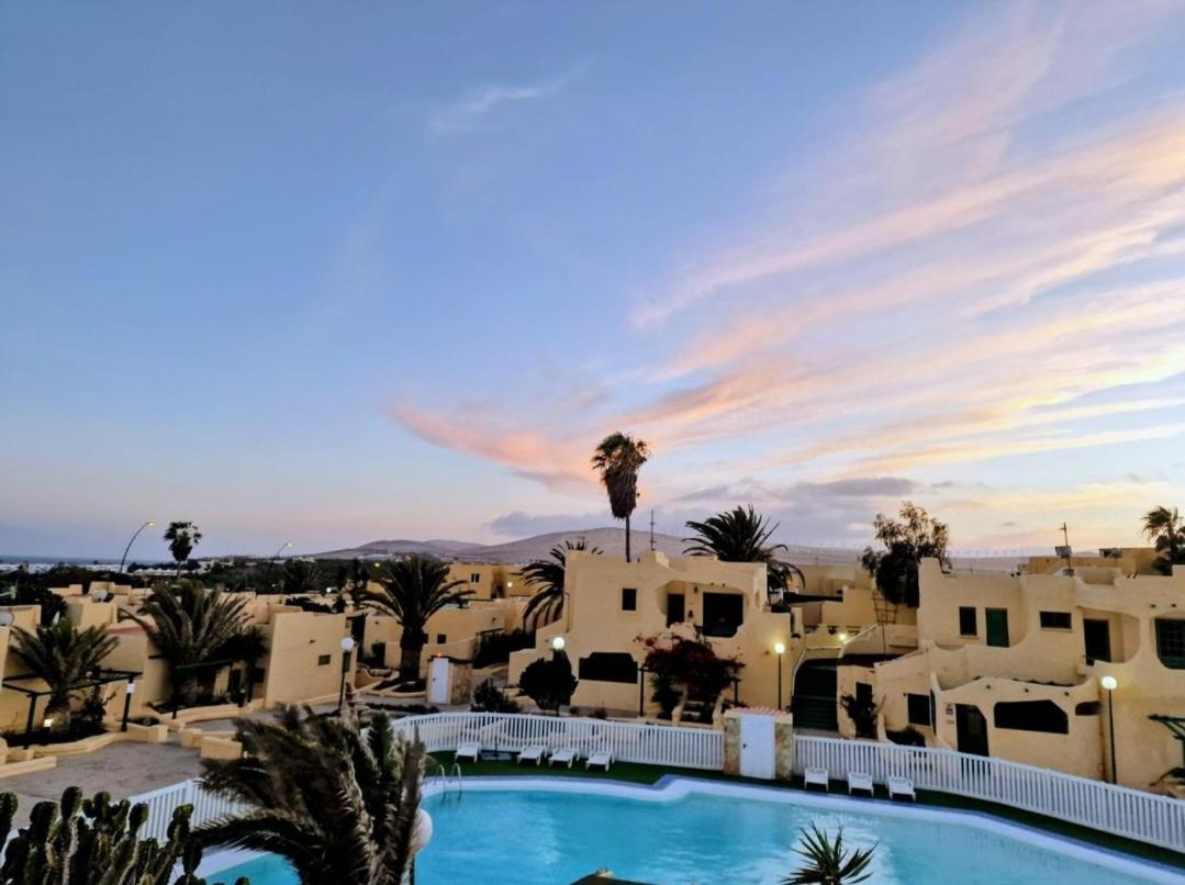 Apartamento Con Jacuzzi Vistas A La Piscina Costa Calma Esterno foto